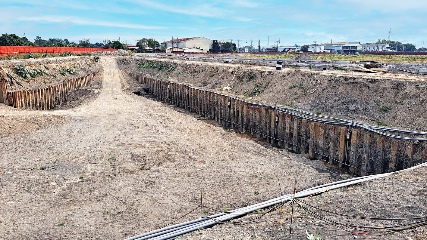 台湾屏东 六块厝产业园区凿井束水工程